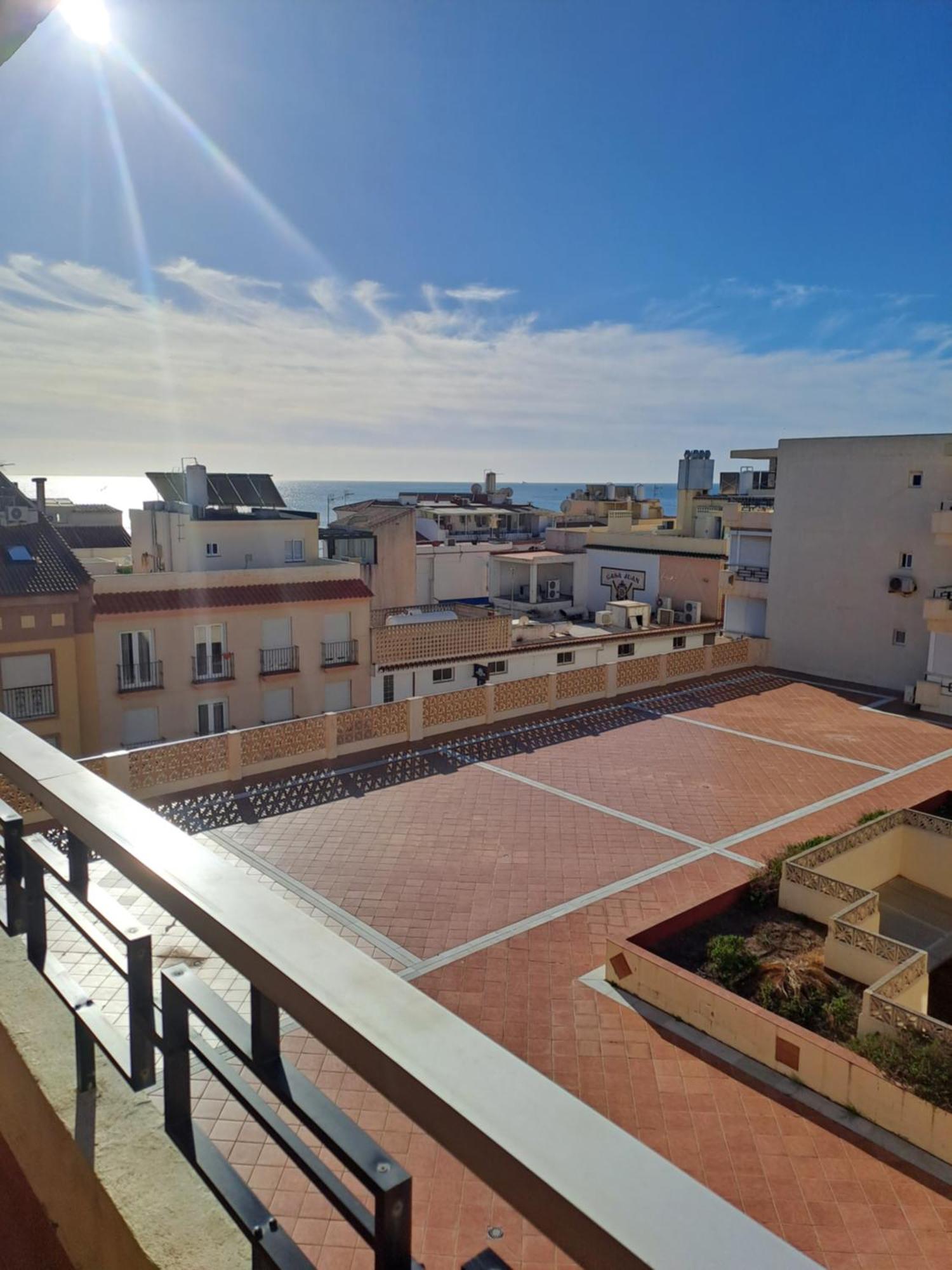 Apartamentos Nucleo Cristal Torremolinos Kültér fotó